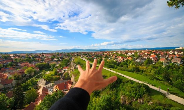 More Sprawl Means More Weight and Less Walking