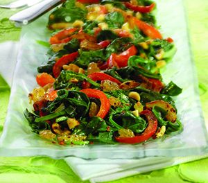 Spinach with Garlic, Raisins and Peanuts